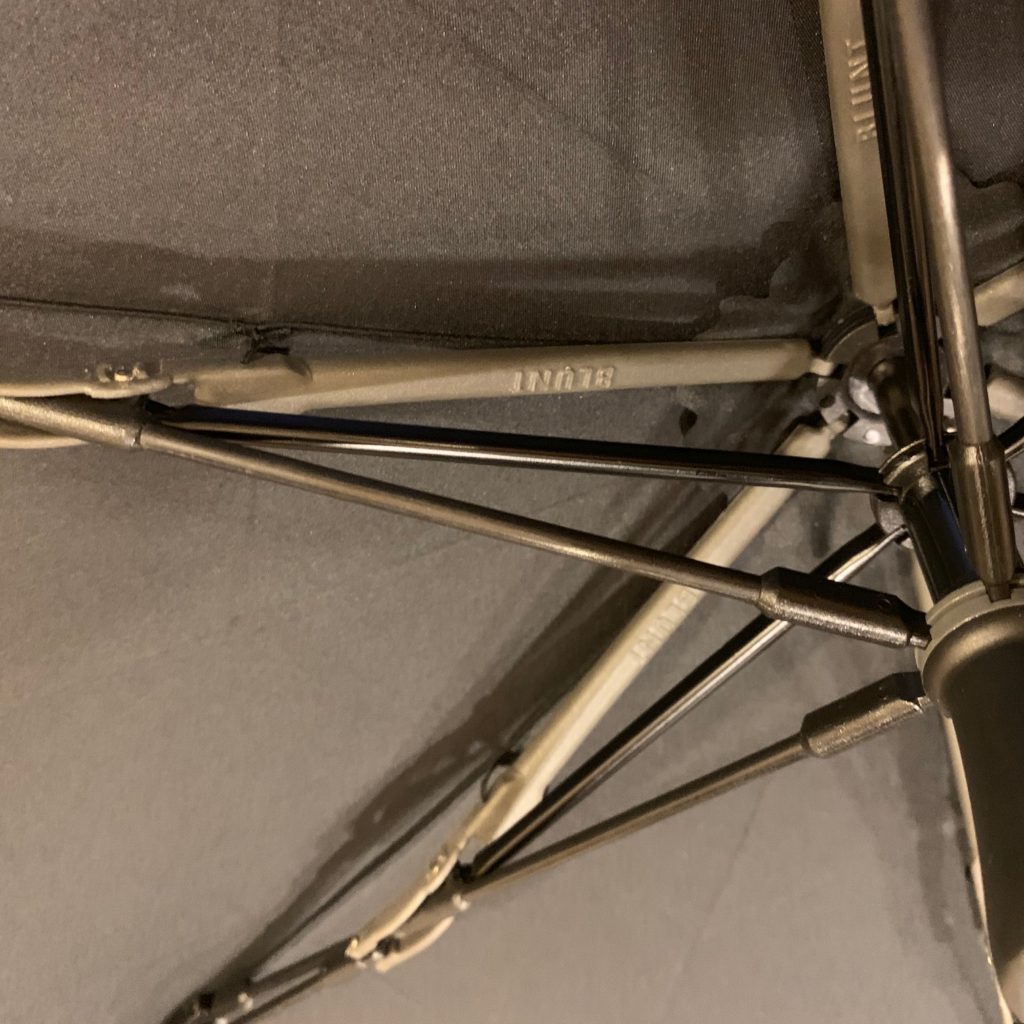 風に強い傘ブラントとさすべえの組み合わせが雨天で最強 Usanco Blog