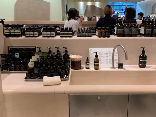 イソップ 表参道 必見 Aesop イソップのスゴさや素晴らしさを語る Docstest Mcna Net